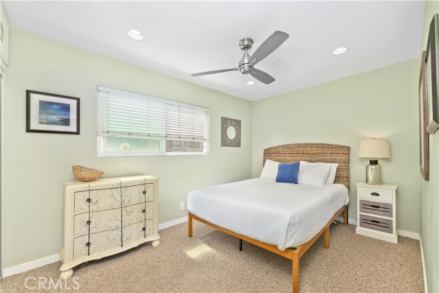 Detail Gallery Image 12 of 15 For 119 46th St "Upper" #B,  Newport Beach,  CA 92663 - 3 Beds | 2 Baths