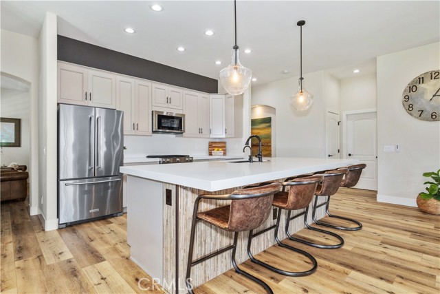 1613 Via Flora, Paso Robles CA: https://media.crmls.org/medias/1cd83650-a4ab-4716-872c-36ad32b4f9c7.jpg