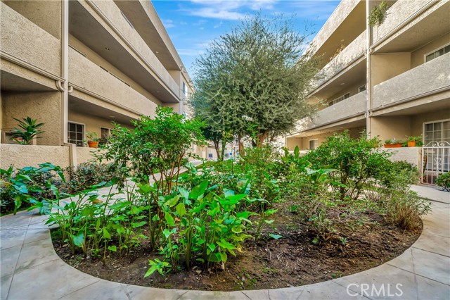 Detail Gallery Image 52 of 65 For 4647 Willis Ave #312,  Sherman Oaks,  CA 91403 - 2 Beds | 2 Baths