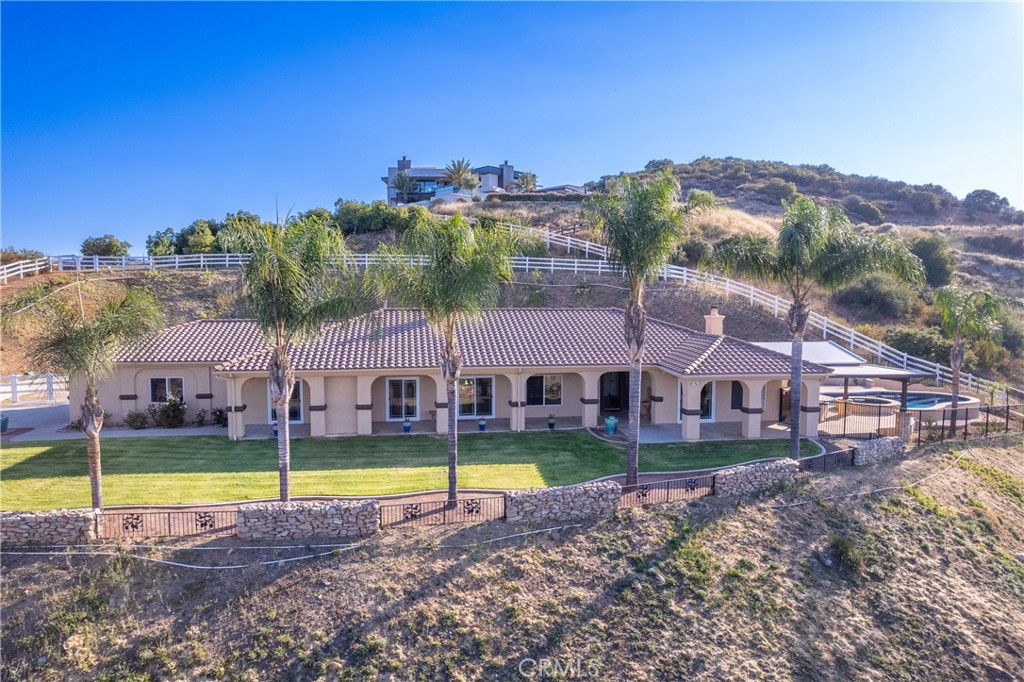 40055 Valle Vista