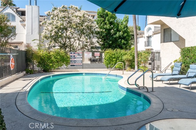 Detail Gallery Image 21 of 27 For 5055 Coldwater Canyon Ave #108,  Sherman Oaks,  CA 91423 - 2 Beds | 2 Baths