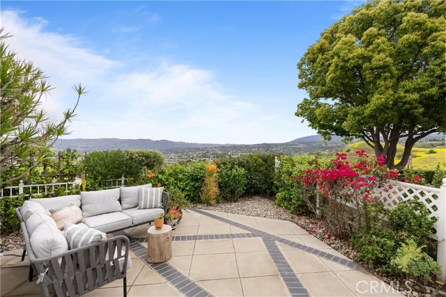 Detail Gallery Image 17 of 48 For 740 S Crown Pointe Dr, Anaheim Hills,  CA 92807 - 3 Beds | 2/1 Baths