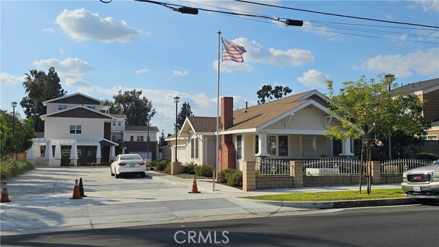 Detail Gallery Image 1 of 13 For 904 S Palmetto Ave #C,  Ontario,  CA 91762 - 4 Beds | 3 Baths