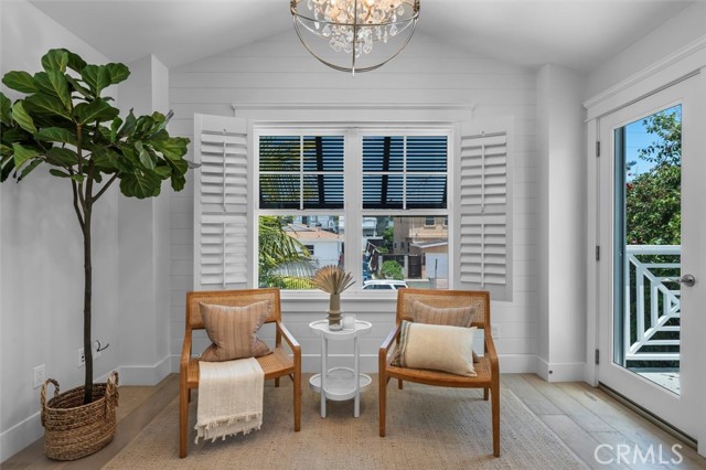 1605 Steinhart Avenue, Redondo Beach CA: https://media.crmls.org/medias/1cdb78c9-b4a0-44ac-a59d-7714df38b6a8.jpg