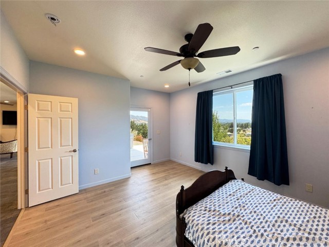 1910 Foothill Drive, Redwood Valley CA: https://media.crmls.org/medias/1cdba0e9-1595-4728-b561-c2c71b80a3c5.jpg