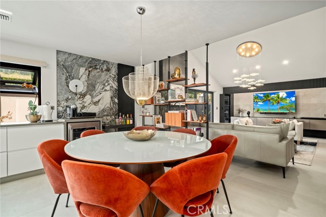 Detail Gallery Image 8 of 42 For 985 Begonia Ave, Costa Mesa,  CA 92626 - 3 Beds | 3 Baths