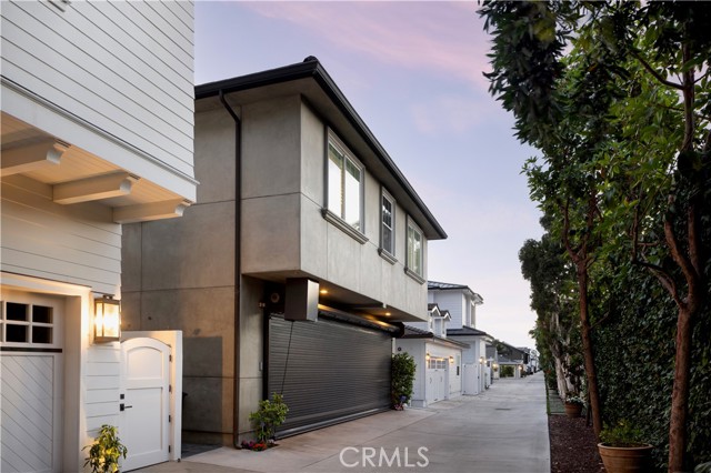 2681 Crestview Drive, Newport Beach CA: https://media.crmls.org/medias/1cdca378-9d4c-454d-85d3-0a71df56c0ba.jpg