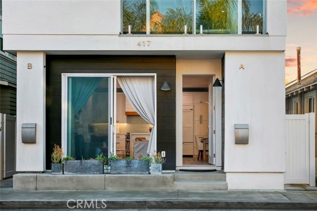 417 E Bay, Newport Beach CA: https://media.crmls.org/medias/1cdd2469-4e35-40b1-9942-8644b951c479.jpg