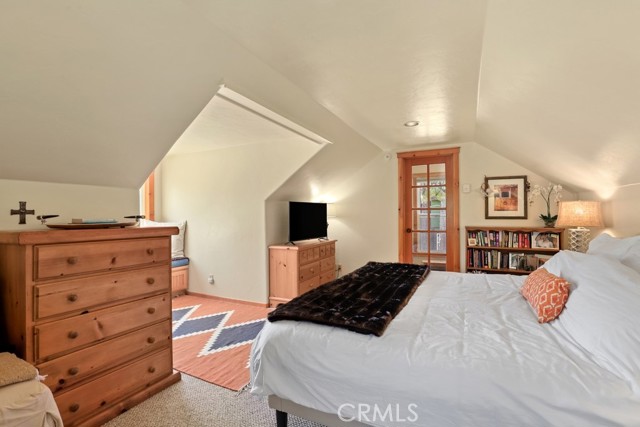Detail Gallery Image 22 of 49 For 39061 Bayview Ln, Big Bear Lake,  CA 92315 - 2 Beds | 2 Baths