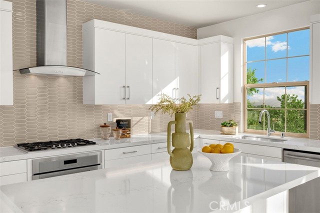 100 Soaring Eagle, Irvine CA: https://media.crmls.org/medias/1cdf03d0-3632-44f4-b250-347c88b772d1.jpg