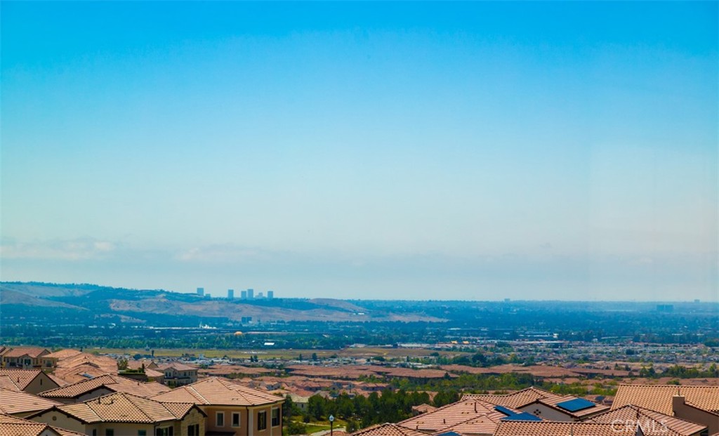 https://media.crmls.org/medias/1cdf3a2d-0962-4a43-b941-68926e3ec6f7.jpg?preset=X-Large