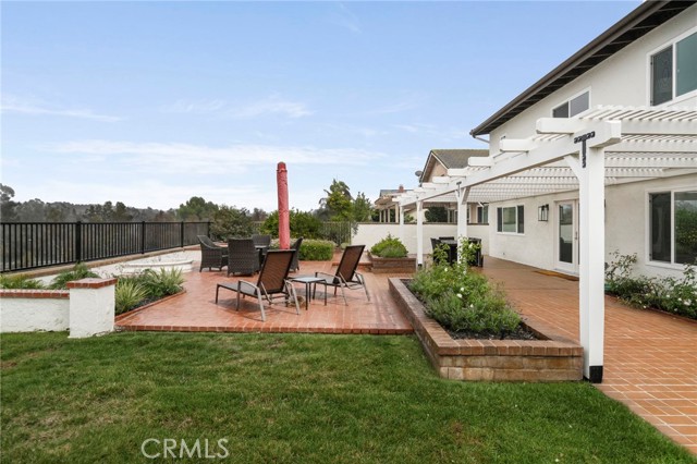 24362 Via Santa Clara, Mission Viejo CA: https://media.crmls.org/medias/1cdf4ca7-20cc-4c95-b28a-b32cea8b8005.jpg