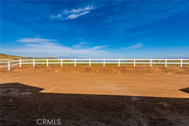 Detail Gallery Image 3 of 40 For 13744 Seven Hills Dr, Riverside,  CA 92503 - 4 Beds | 3 Baths