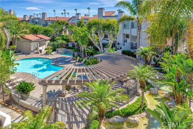 19325 Peachtree Lane, Huntington Beach CA: https://media.crmls.org/medias/1ce05ea1-1e01-4480-9238-bbe87cdee6ae.jpg
