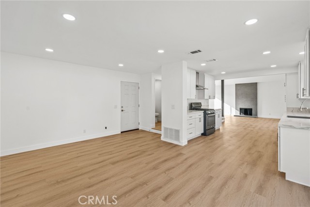 Detail Gallery Image 13 of 43 For 22042 Tanager, Grand Terrace,  CA 92313 - 4 Beds | 2/1 Baths