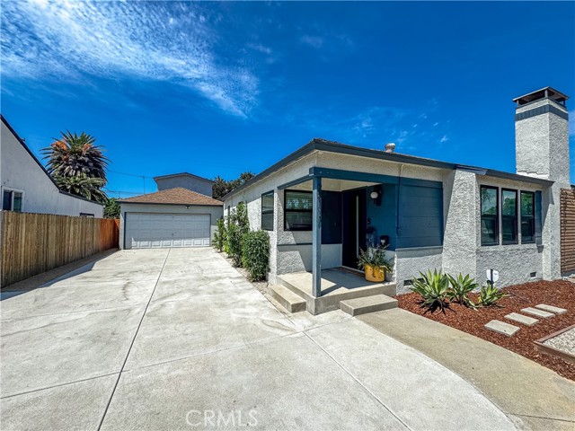Detail Gallery Image 3 of 33 For 2817 Easy Ave, Long Beach,  CA 90810 - 3 Beds | 2 Baths