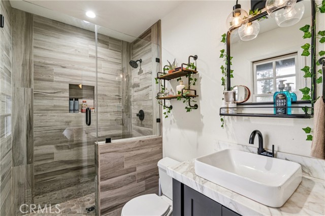 Detail Gallery Image 14 of 20 For 26461 Hillcrest Ln, Lake Arrowhead,  CA 92352 - 4 Beds | 3/1 Baths