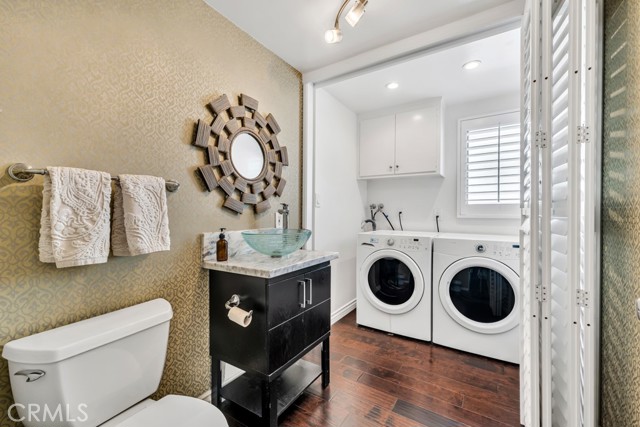 Detail Gallery Image 6 of 27 For 4221 W Sarah St #24,  Burbank,  CA 91505 - 2 Beds | 2/1 Baths