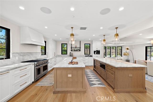 1963 Port Edward Place, Newport Beach CA: https://media.crmls.org/medias/1ce2989d-54a5-4763-9200-ae1a7bc9c7fb.jpg