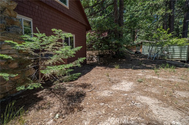 Detail Gallery Image 16 of 23 For 2462 Spring Dr, Running Springs,  CA 92382 - 3 Beds | 1 Baths