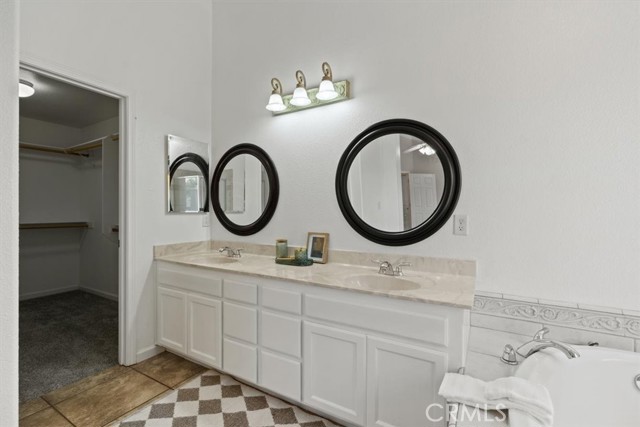 Detail Gallery Image 31 of 36 For 1868 Auburn Oak Way, Chico,  CA 95928 - 4 Beds | 2/1 Baths