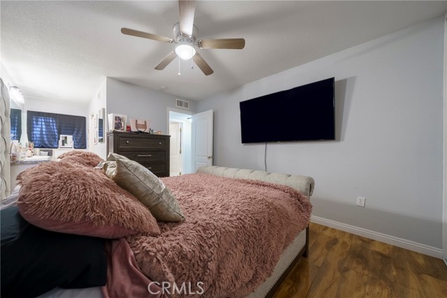 Detail Gallery Image 22 of 48 For 14215 Canterbury Dr, Victorville,  CA 92395 - 3 Beds | 2 Baths