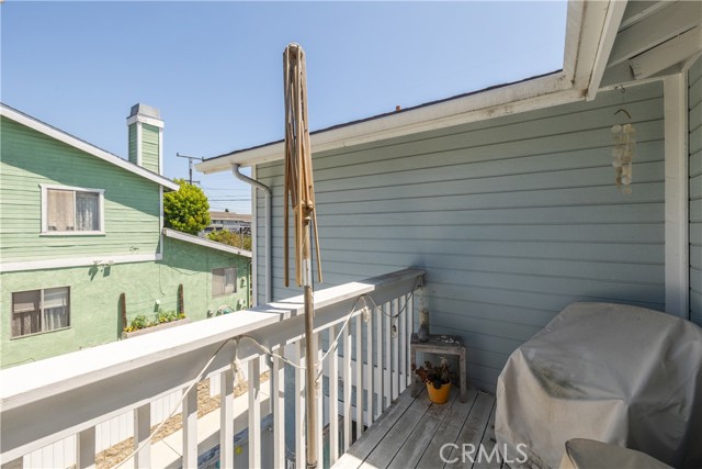 Detail Gallery Image 31 of 42 For 2117 Rockefeller Ln #1,  Redondo Beach,  CA 90278 - 4 Beds | 2/1 Baths