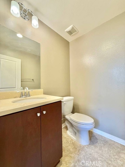 11821 E Solana Place, Cerritos CA: https://media.crmls.org/medias/1ce47946-0aec-4245-a682-795cc5f24928.jpg