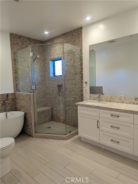 Detail Gallery Image 11 of 18 For 8254 Sharuzi Ln, Northridge,  CA 91325 - 3 Beds | 2/1 Baths