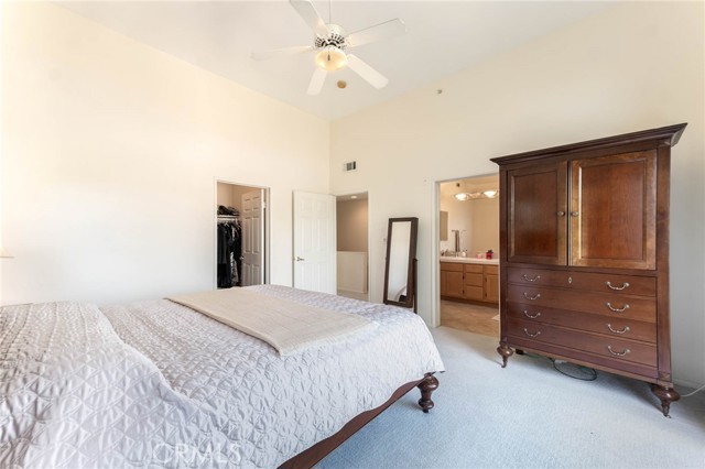 Detail Gallery Image 31 of 64 For 5220 #228 Premiere Hills Cir #228,  Woodland Hills,  CA 91364 - 2 Beds | 2/1 Baths