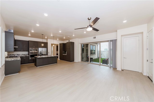 Detail Gallery Image 29 of 38 For 191 Frame, Irvine,  CA 92618 - 3 Beds | 2 Baths