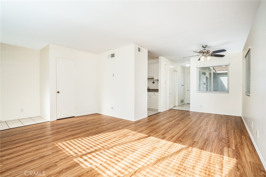 MLS #OC25270161 image #6