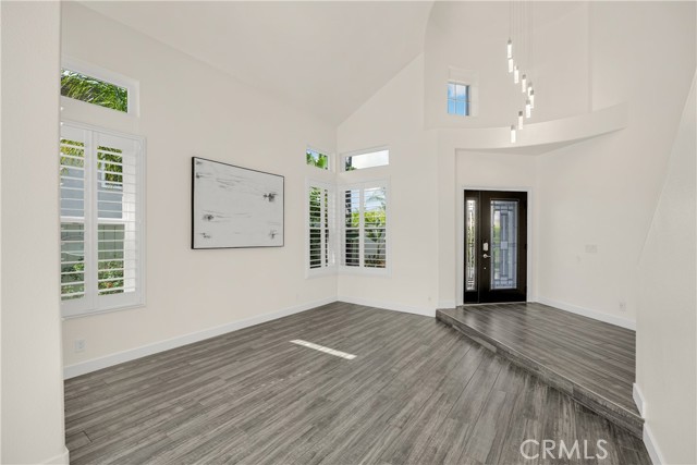 Detail Gallery Image 9 of 49 For 5660 Van Gogh Way, Yorba Linda,  CA 92887 - 4 Beds | 2/1 Baths