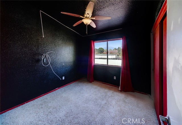 Detail Gallery Image 5 of 19 For 27318 Nottingham St, Hemet,  CA 92544 - 5 Beds | 2/1 Baths