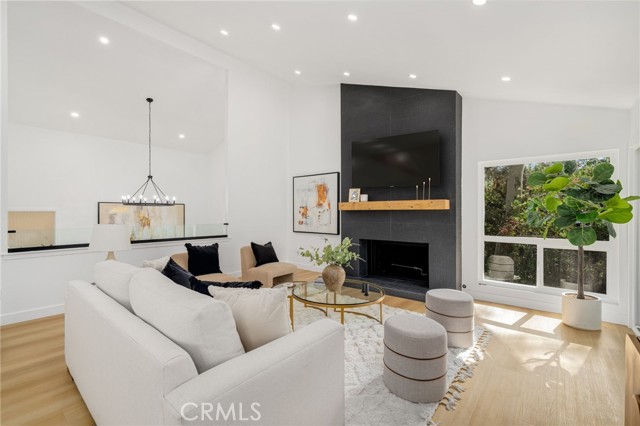 Detail Gallery Image 4 of 36 For 1 Misty Meadow #30, Irvine,  CA 92612 - 3 Beds | 3 Baths