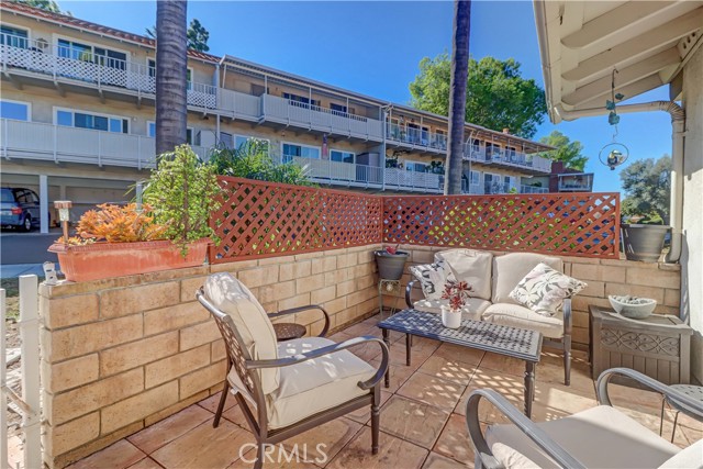Detail Gallery Image 37 of 40 For 2273 via Mariposa #C,  Laguna Woods,  CA 92637 - 2 Beds | 2 Baths