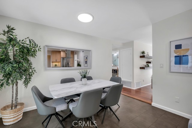 Detail Gallery Image 16 of 19 For 21407 Rios St, Woodland Hills,  CA 91364 - 3 Beds | 2 Baths