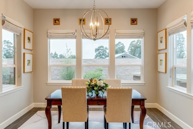 864 Trail View Place, Nipomo CA: https://media.crmls.org/medias/1ce7ce3d-1734-47f8-8689-ec101220dc9e.jpg