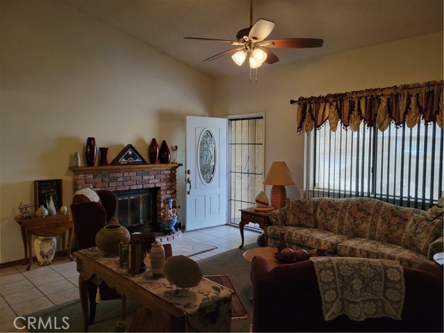 Detail Gallery Image 10 of 25 For 7053 Datura Ave, Twentynine Palms,  CA 92277 - 3 Beds | 2 Baths