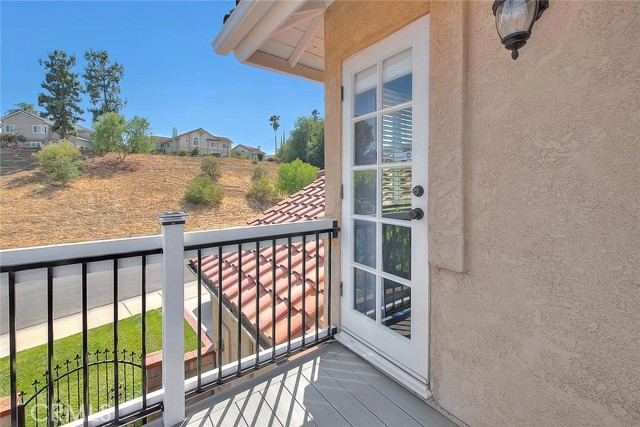 13563 Meadow Crest Drive, Chino Hills CA: https://media.crmls.org/medias/1ce8617b-9ac1-47d9-8418-59dff3e5736c.jpg