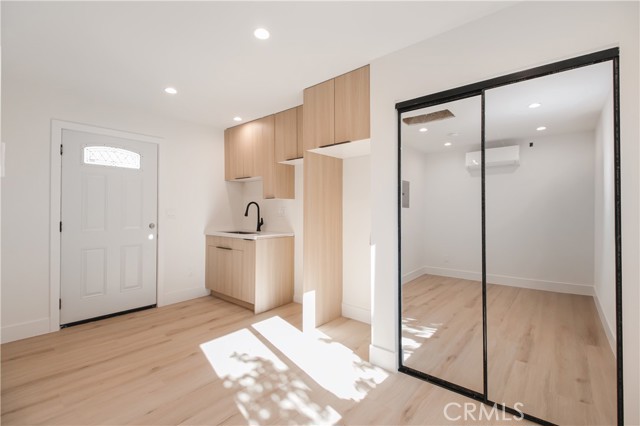 Detail Gallery Image 3 of 7 For 10835 1/2 Parr, Sunland,  CA 91040 - 0 Beds | 1 Baths