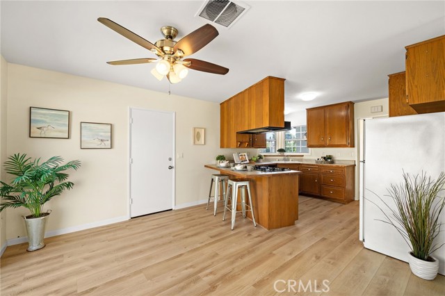 Detail Gallery Image 9 of 34 For 15001 Sussex Circle, Huntington Beach,  CA 92647 - 3 Beds | 2 Baths