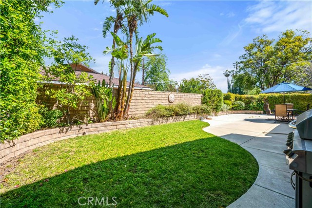 Detail Gallery Image 27 of 29 For 21803 Delany Ln, Canoga Park,  CA 91304 - 3 Beds | 3 Baths