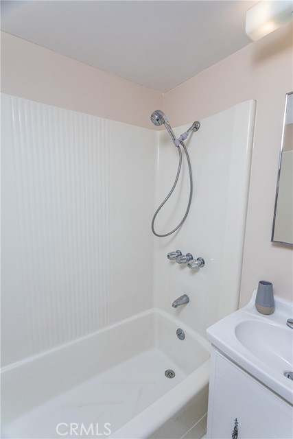 Detail Gallery Image 22 of 27 For 601 Roselli St, Burbank,  CA 91501 - 3 Beds | 2 Baths