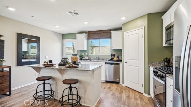 Detail Gallery Image 5 of 14 For 31229 Water Beech Dr, Winchester,  CA 92596 - 3 Beds | 2 Baths