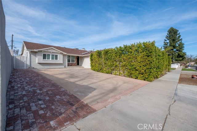 10401 Ruffner Avenue photo 2