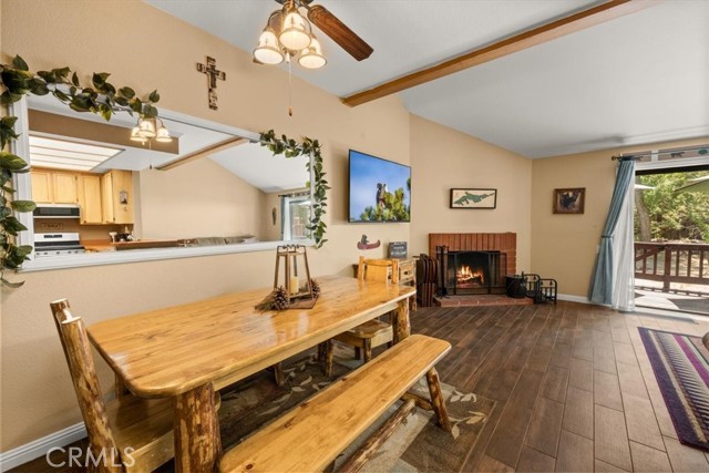 Detail Gallery Image 8 of 28 For 799 Cienega Rd, Big Bear Lake,  CA 92315 - 3 Beds | 2 Baths