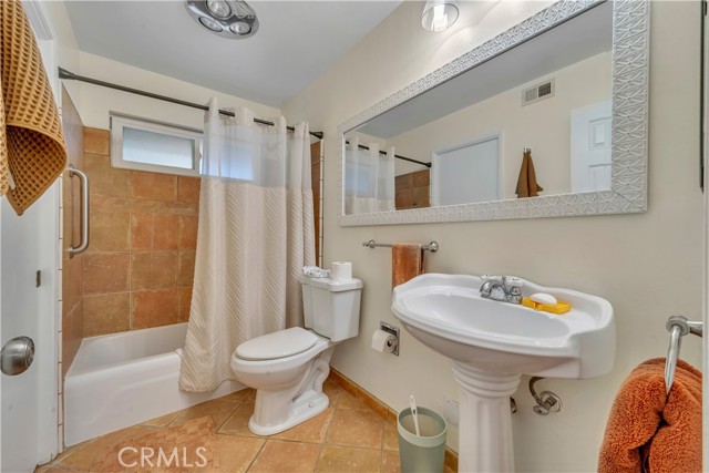 Detail Gallery Image 20 of 42 For 42815 16th, Lancaster,  CA 93534 - 4 Beds | 3 Baths