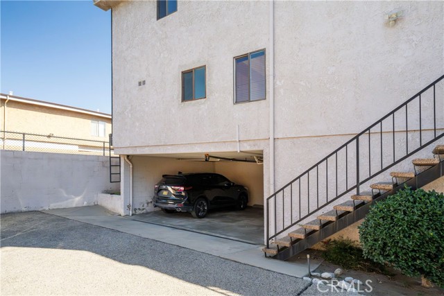 6101 Fulton Avenue, 9 photo 30
