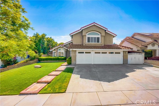 Detail Gallery Image 1 of 48 For 2311 via Pacifica, Corona,  CA 92882 - 4 Beds | 3 Baths